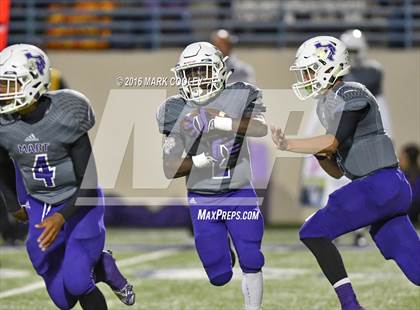 Thumbnail 3 in Crawford vs. Mart (UIL 2A Regional Playoff) photogallery.