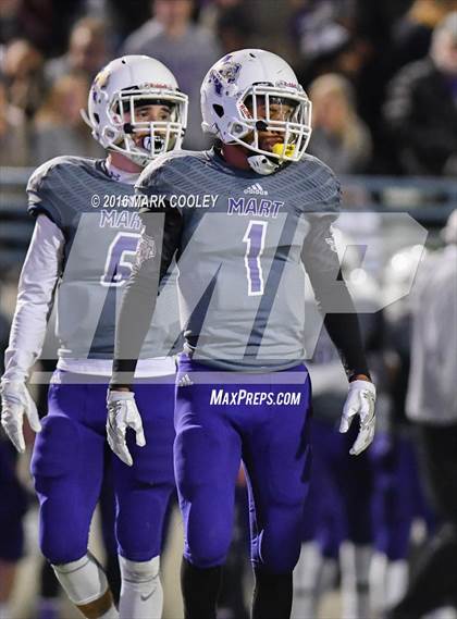 Thumbnail 2 in Crawford vs. Mart (UIL 2A Regional Playoff) photogallery.
