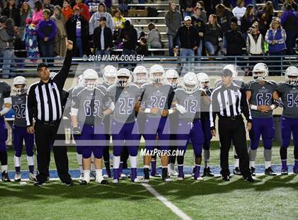 Thumbnail 1 in Crawford vs. Mart (UIL 2A Regional Playoff) photogallery.