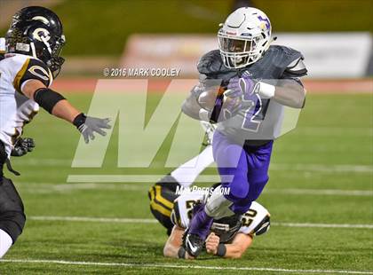 Thumbnail 3 in Crawford vs. Mart (UIL 2A Regional Playoff) photogallery.