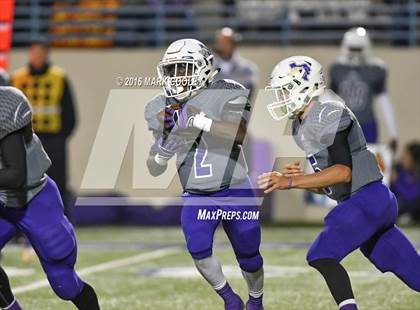 Thumbnail 1 in Crawford vs. Mart (UIL 2A Regional Playoff) photogallery.