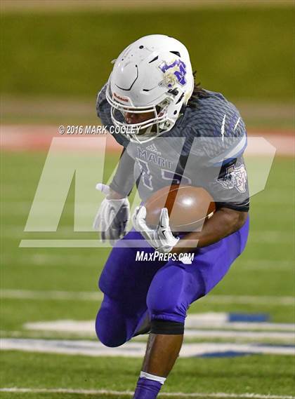 Thumbnail 2 in Crawford vs. Mart (UIL 2A Regional Playoff) photogallery.