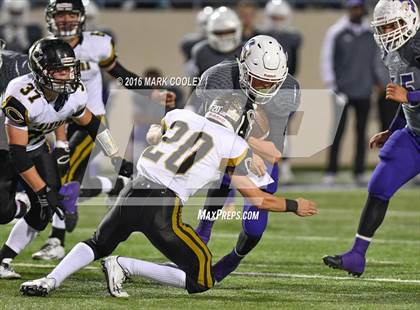 Thumbnail 2 in Crawford vs. Mart (UIL 2A Regional Playoff) photogallery.