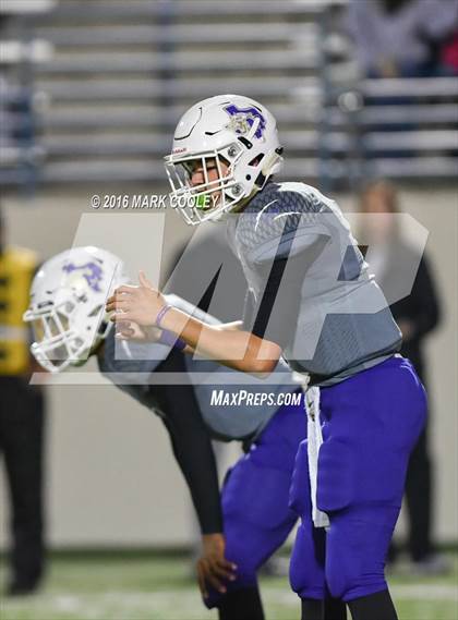 Thumbnail 2 in Crawford vs. Mart (UIL 2A Regional Playoff) photogallery.