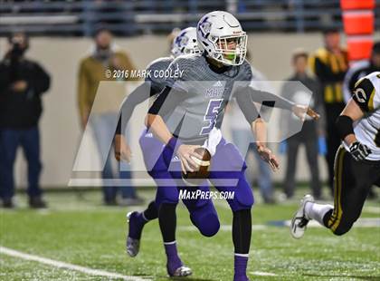 Thumbnail 2 in Crawford vs. Mart (UIL 2A Regional Playoff) photogallery.