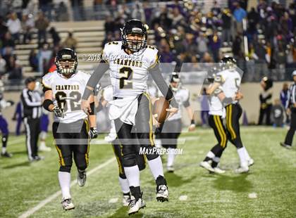 Thumbnail 3 in Crawford vs. Mart (UIL 2A Regional Playoff) photogallery.