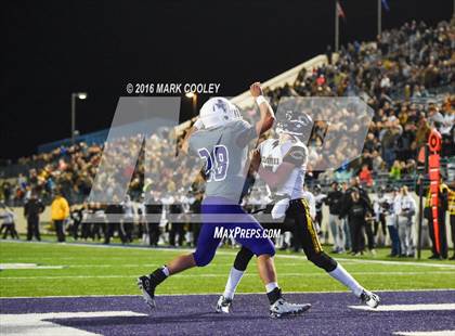Thumbnail 1 in Crawford vs. Mart (UIL 2A Regional Playoff) photogallery.
