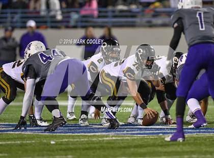 Thumbnail 3 in Crawford vs. Mart (UIL 2A Regional Playoff) photogallery.