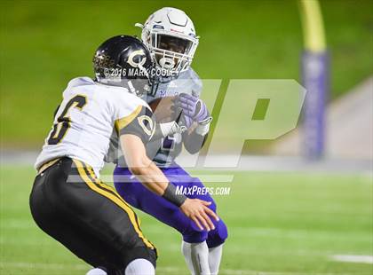 Thumbnail 1 in Crawford vs. Mart (UIL 2A Regional Playoff) photogallery.