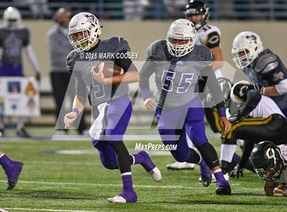 Thumbnail 2 in Crawford vs. Mart (UIL 2A Regional Playoff) photogallery.