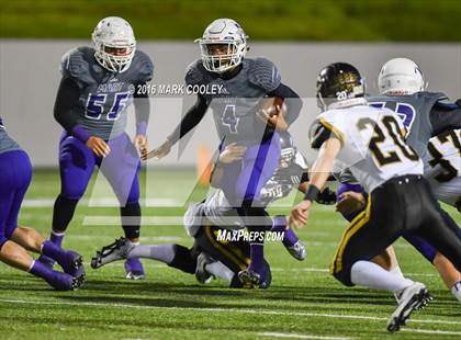 Thumbnail 2 in Crawford vs. Mart (UIL 2A Regional Playoff) photogallery.