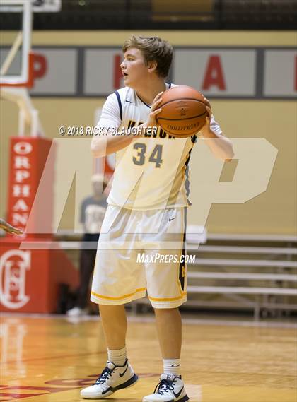 Thumbnail 1 in East St. Louis @ Marion (IHSA 3A Sectional) photogallery.