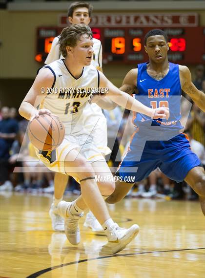 Thumbnail 3 in East St. Louis @ Marion (IHSA 3A Sectional) photogallery.
