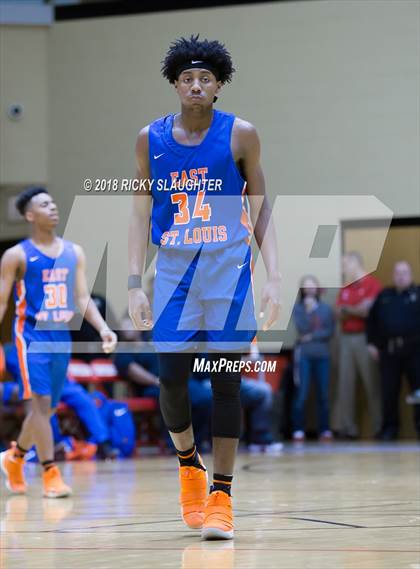 Thumbnail 1 in East St. Louis @ Marion (IHSA 3A Sectional) photogallery.