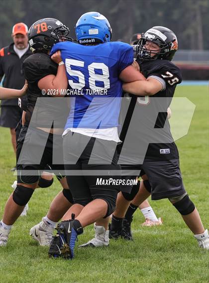 Thumbnail 2 in Post Falls @ Coeur d'Alene  Blue (Scrimmage) photogallery.