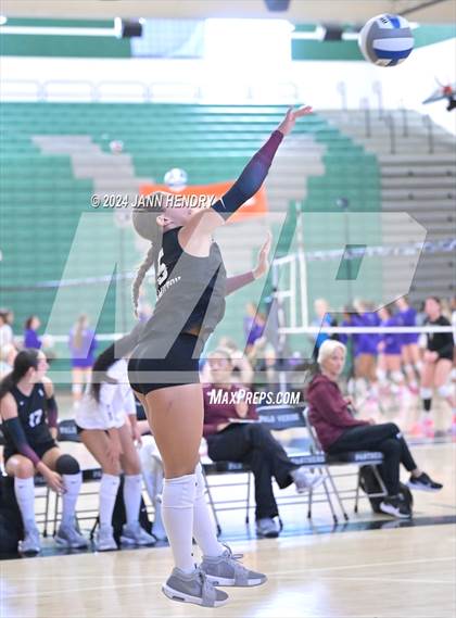 Thumbnail 2 in Chaminade vs. Hamilton (Durango Fall Classic) photogallery.