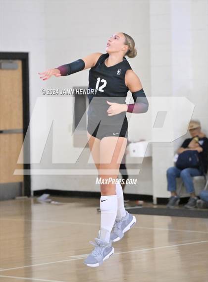 Thumbnail 3 in Chaminade vs. Hamilton (Durango Fall Classic) photogallery.