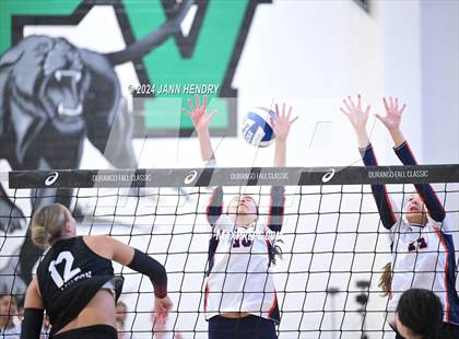 Thumbnail 3 in Chaminade vs. Hamilton (Durango Fall Classic) photogallery.