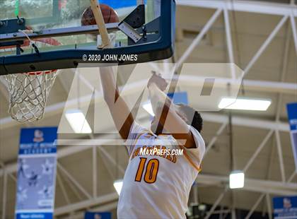 Thumbnail 2 in Cardinal Hayes vs Albany Academy for Boys (Empire Invitational) photogallery.