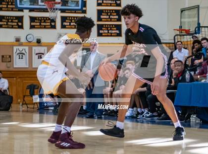 Thumbnail 3 in Cardinal Hayes vs Albany Academy for Boys (Empire Invitational) photogallery.