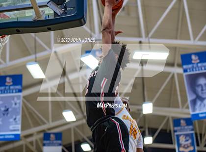 Thumbnail 2 in Cardinal Hayes vs Albany Academy for Boys (Empire Invitational) photogallery.
