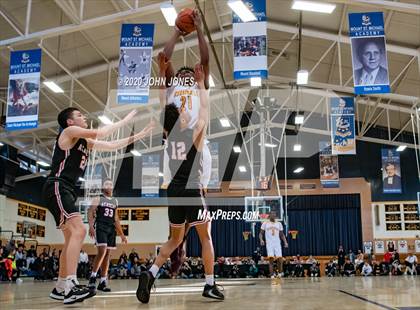 Thumbnail 3 in Cardinal Hayes vs Albany Academy for Boys (Empire Invitational) photogallery.
