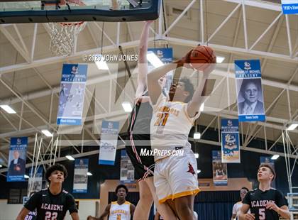 Thumbnail 1 in Cardinal Hayes vs Albany Academy for Boys (Empire Invitational) photogallery.