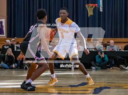 Thumbnail 3 in Cardinal Hayes vs Albany Academy for Boys (Empire Invitational) photogallery.