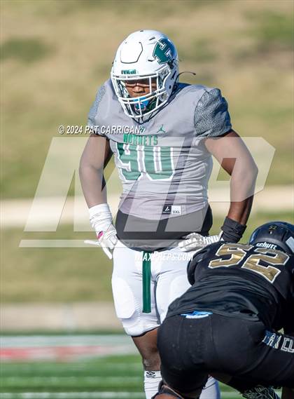 Thumbnail 1 in South Oak Cliff vs. Huntsville (UIL Football 5A DII Area) photogallery.