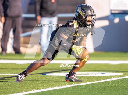 Thumbnail 3 in South Oak Cliff vs. Huntsville (UIL Football 5A DII Area) photogallery.