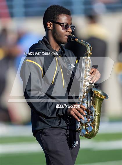 Thumbnail 3 in South Oak Cliff vs. Huntsville (UIL Football 5A DII Area) photogallery.
