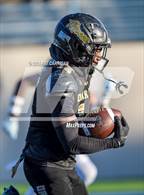 Photo from the gallery "South Oak Cliff vs. Huntsville (UIL Football 5A DII Area)"