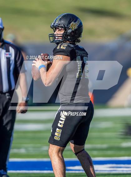 Thumbnail 3 in South Oak Cliff vs. Huntsville (UIL Football 5A DII Area) photogallery.