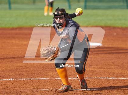 Thumbnail 1 in Dobyns-Bennett vs Sullivan Central (Eastman-Kingsport Invitational) photogallery.
