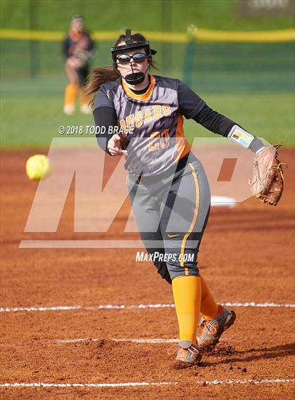Thumbnail 1 in Dobyns-Bennett vs Sullivan Central (Eastman-Kingsport Invitational) photogallery.
