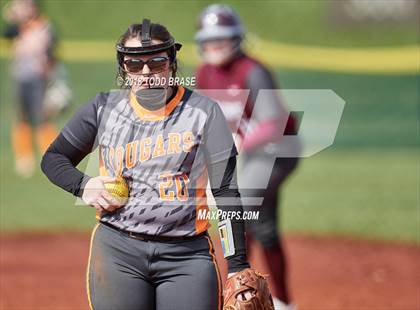 Thumbnail 1 in Dobyns-Bennett vs Sullivan Central (Eastman-Kingsport Invitational) photogallery.