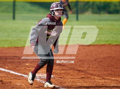 Thumbnail 1 in Dobyns-Bennett vs Sullivan Central (Eastman-Kingsport Invitational) photogallery.