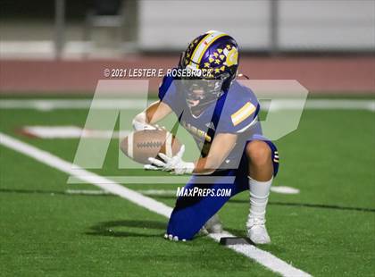 Thumbnail 1 in Yorktown vs. Granger (UIL 2A Area Playoffs) photogallery.