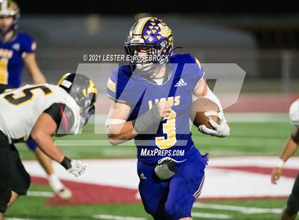 Thumbnail 3 in Yorktown vs. Granger (UIL 2A Area Playoffs) photogallery.