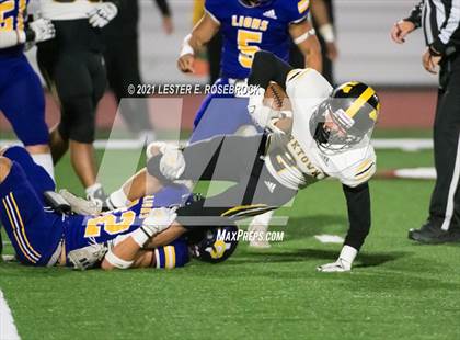 Thumbnail 2 in Yorktown vs. Granger (UIL 2A Area Playoffs) photogallery.