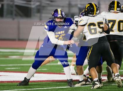 Thumbnail 3 in Yorktown vs. Granger (UIL 2A Area Playoffs) photogallery.