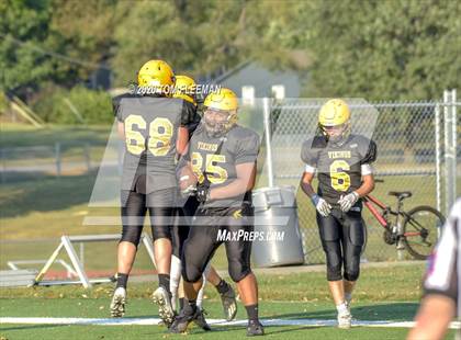 Thumbnail 2 in FR: De Soto @ Shawnee Mission West photogallery.