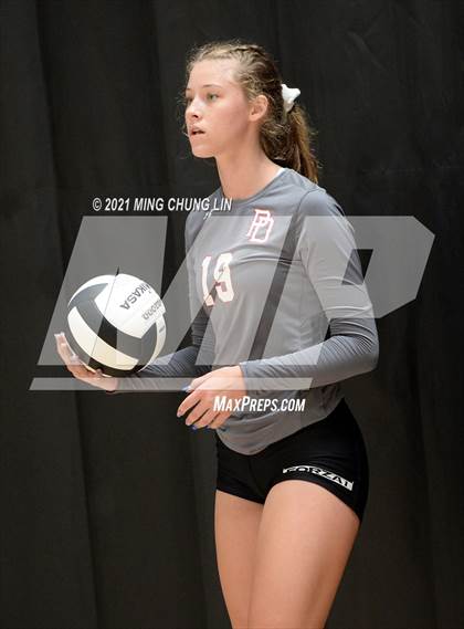 Thumbnail 2 in Crescenta Valley vs. Palm Desert (Queen's Court Tournament) photogallery.