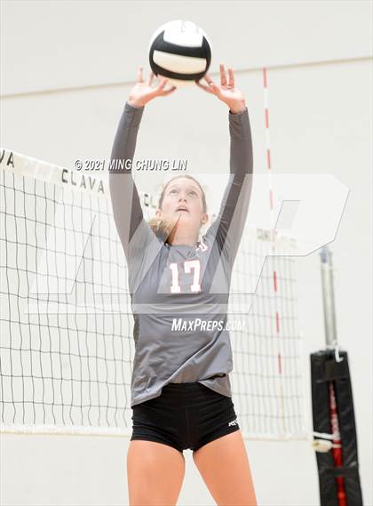 Thumbnail 2 in Crescenta Valley vs. Palm Desert (Queen's Court Tournament) photogallery.