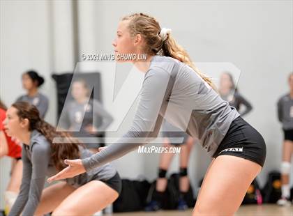Thumbnail 3 in Crescenta Valley vs. Palm Desert (Queen's Court Tournament) photogallery.