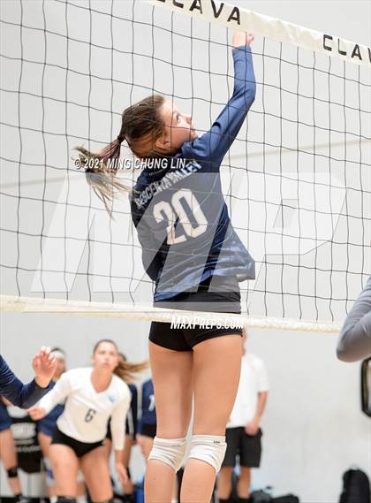 Thumbnail 1 in Crescenta Valley vs. Palm Desert (Queen's Court Tournament) photogallery.