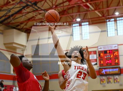 Thumbnail 1 in Fishers vs Portage (Fishers Holiday Classic) photogallery.