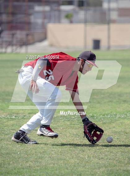 Thumbnail 1 in Glendale vs Hoover photogallery.