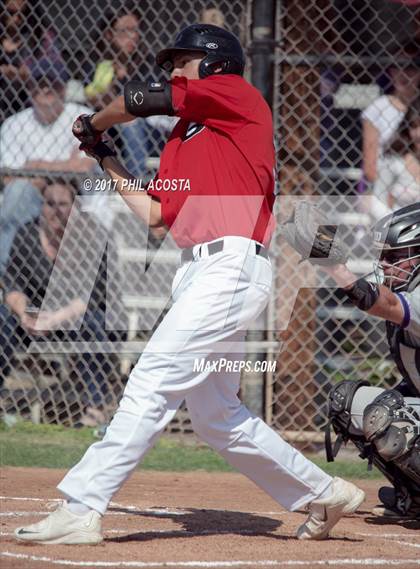 Thumbnail 2 in Glendale vs Hoover photogallery.
