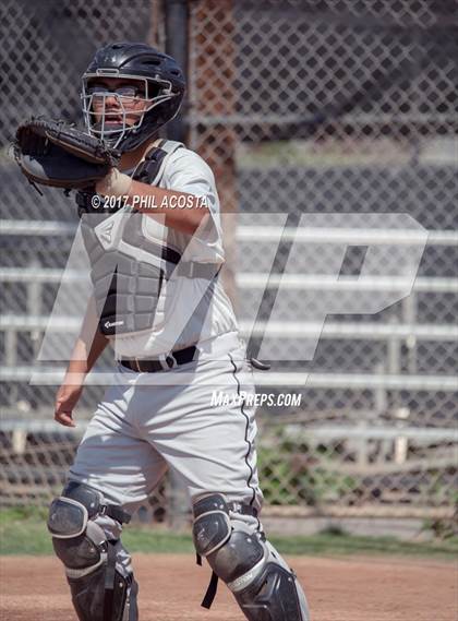 Thumbnail 2 in Glendale vs Hoover photogallery.